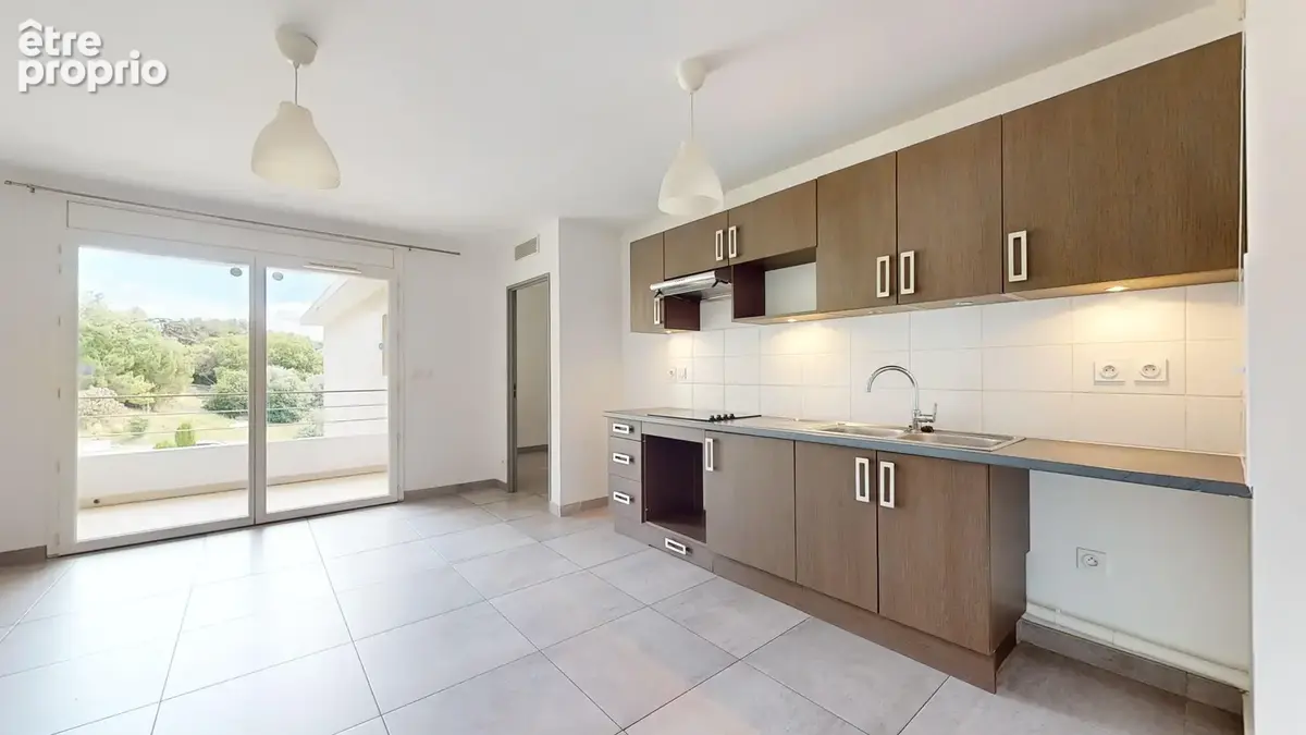 Appartement à MARSEILLE-12E
