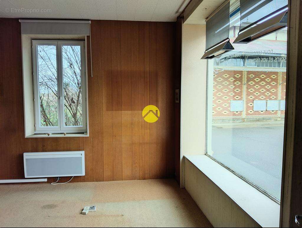 Maison à LURCY-LEVIS