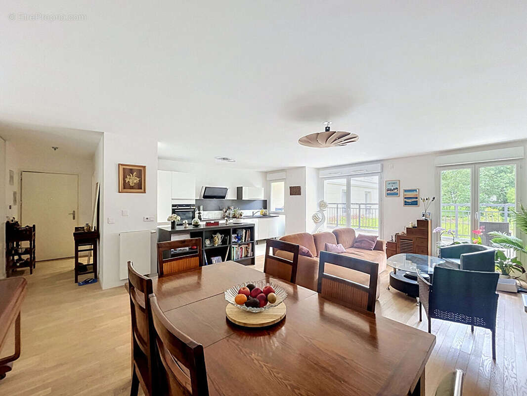 Appartement à LE PLESSIS-ROBINSON