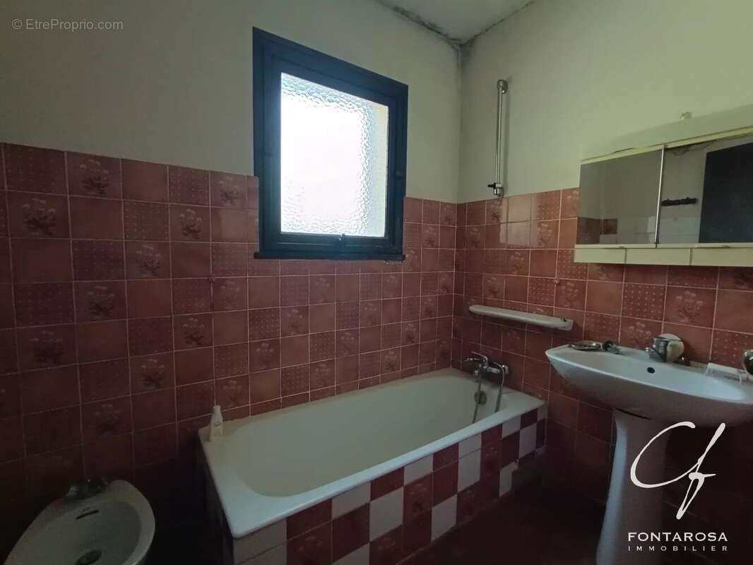 Appartement à SAINT-PAUL-EN-FORET