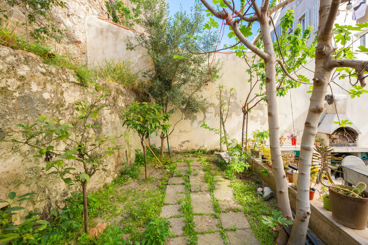 Appartement à MARSEILLE-6E