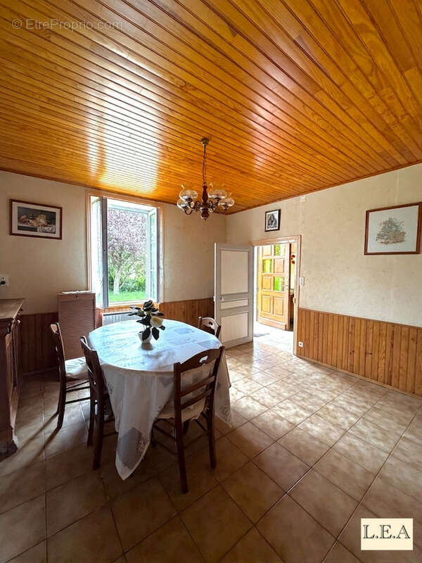 Maison à BLOT-L'EGLISE