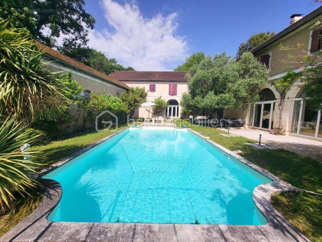Domaine de charme avec piscine – À 15 min de Pau - photo 3