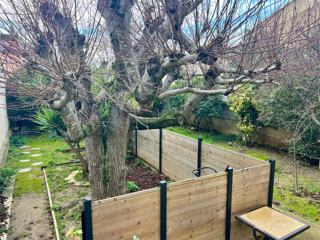 Maison à SAINT-LAURENT-DE-LA-CABRERISSE