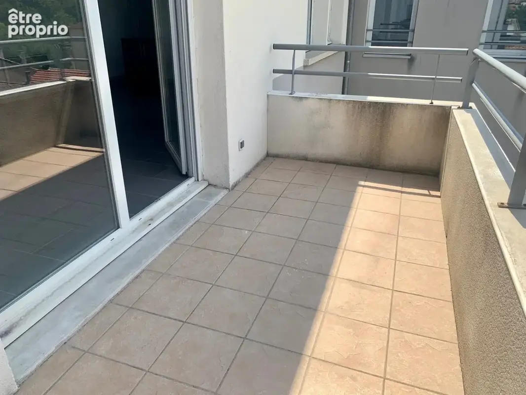 Appartement 4 pièces 84 m² à vendre à Bourg-De-Peage (26300) - photo 2