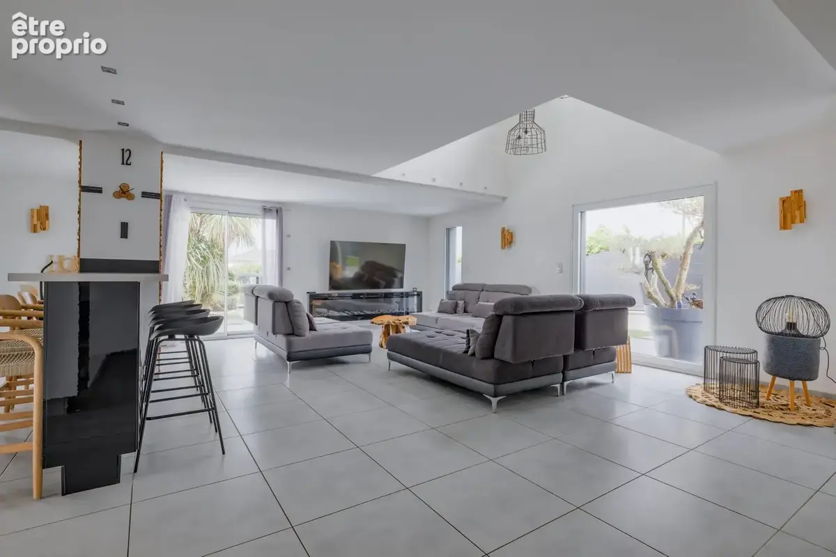 Maison 7 pièces 200 m² à vendre à Jons (69330) - photo 9