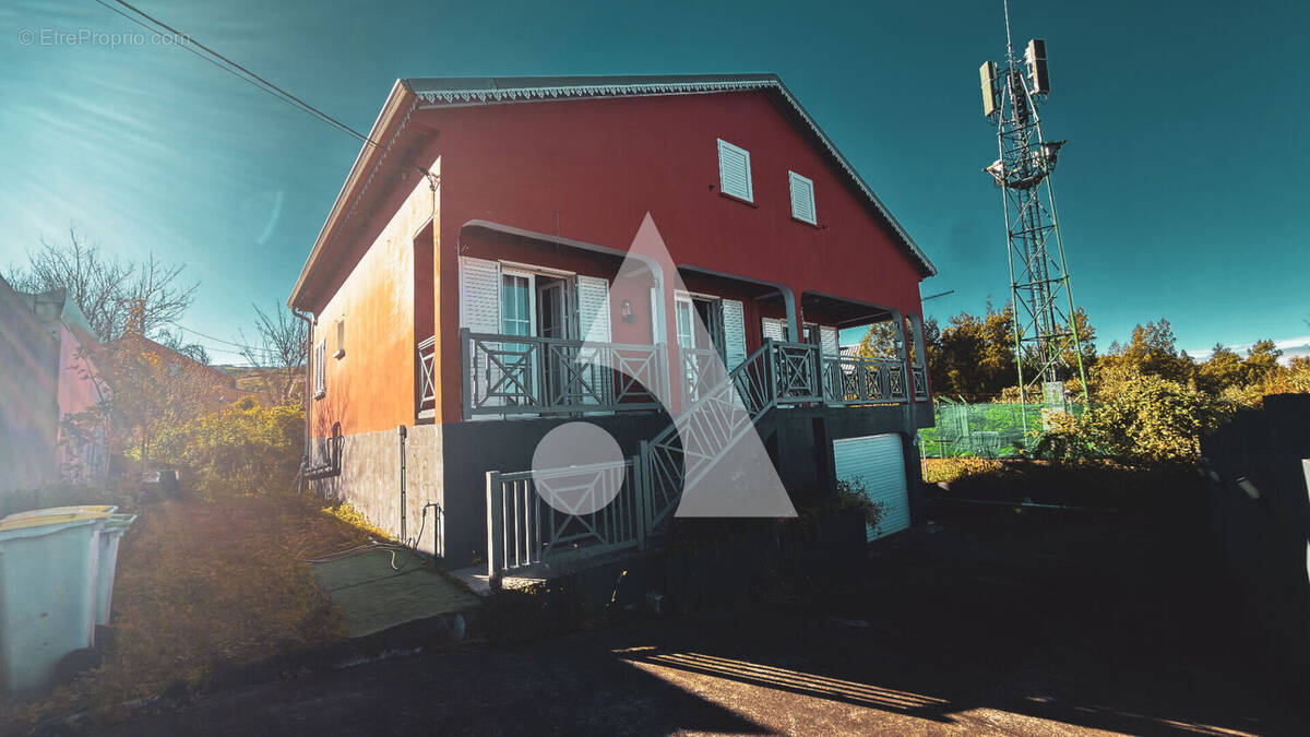 Maison à LE TAMPON