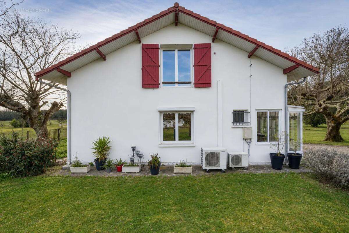 Maison à TALLER