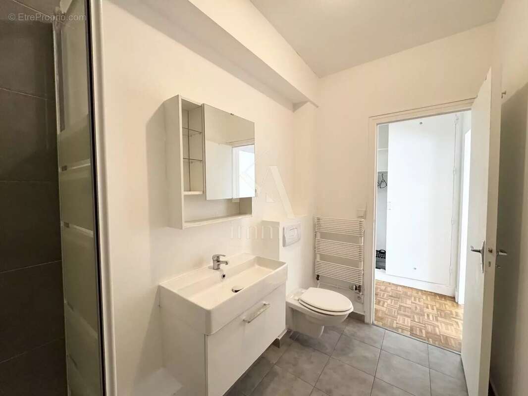 Appartement à PARIS-15E