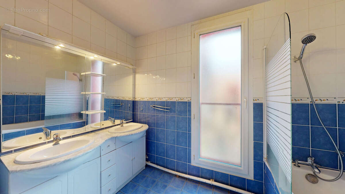 Appartement à SAINT-OUEN