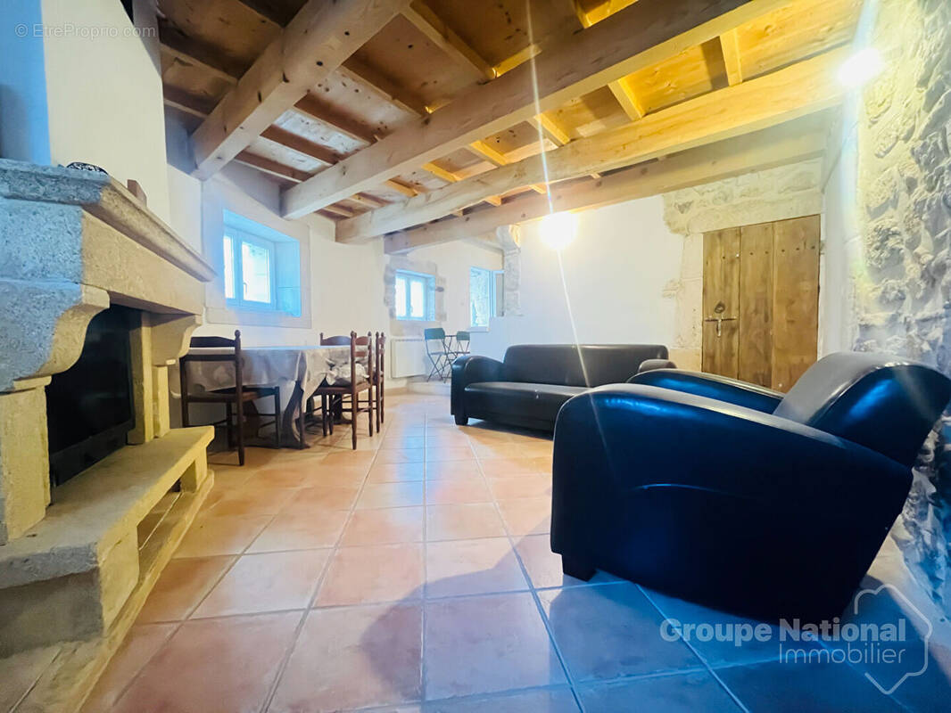 Maison à GOUDARGUES