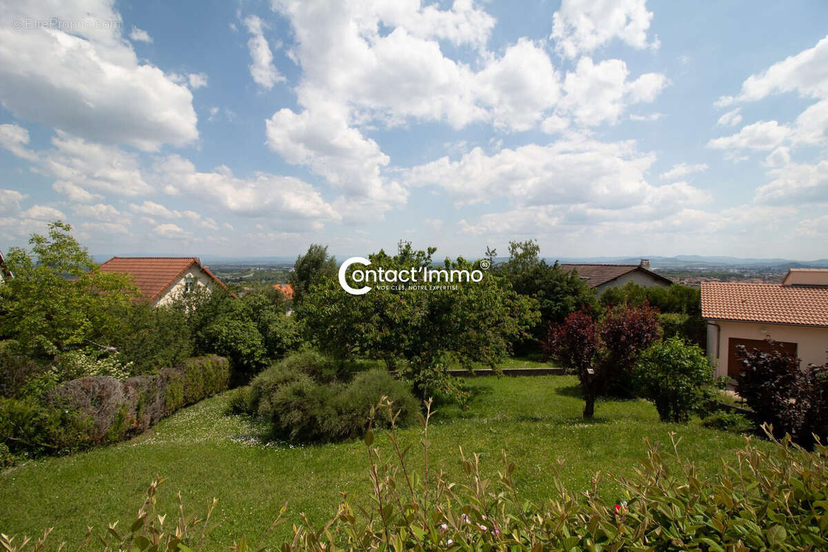 Maison à CHATEAUGAY