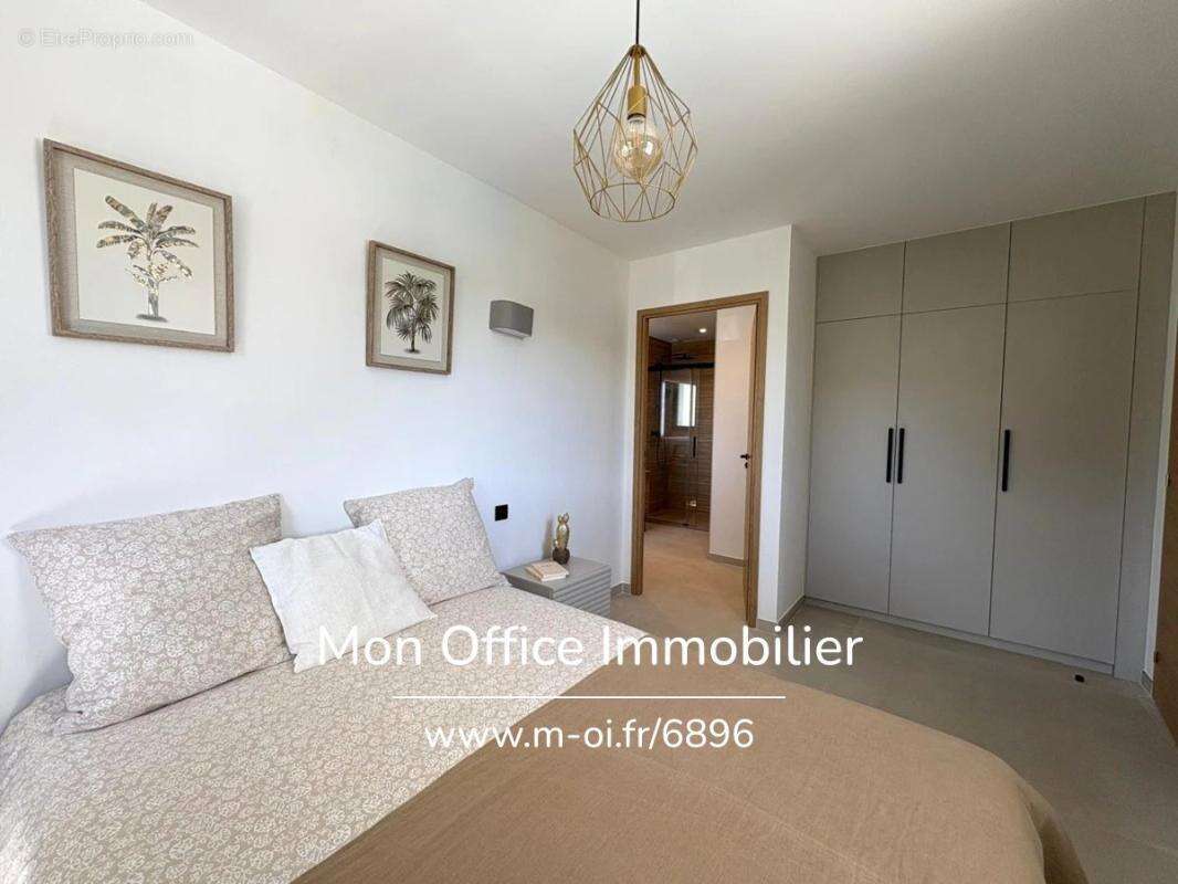 Maison à VENTABREN