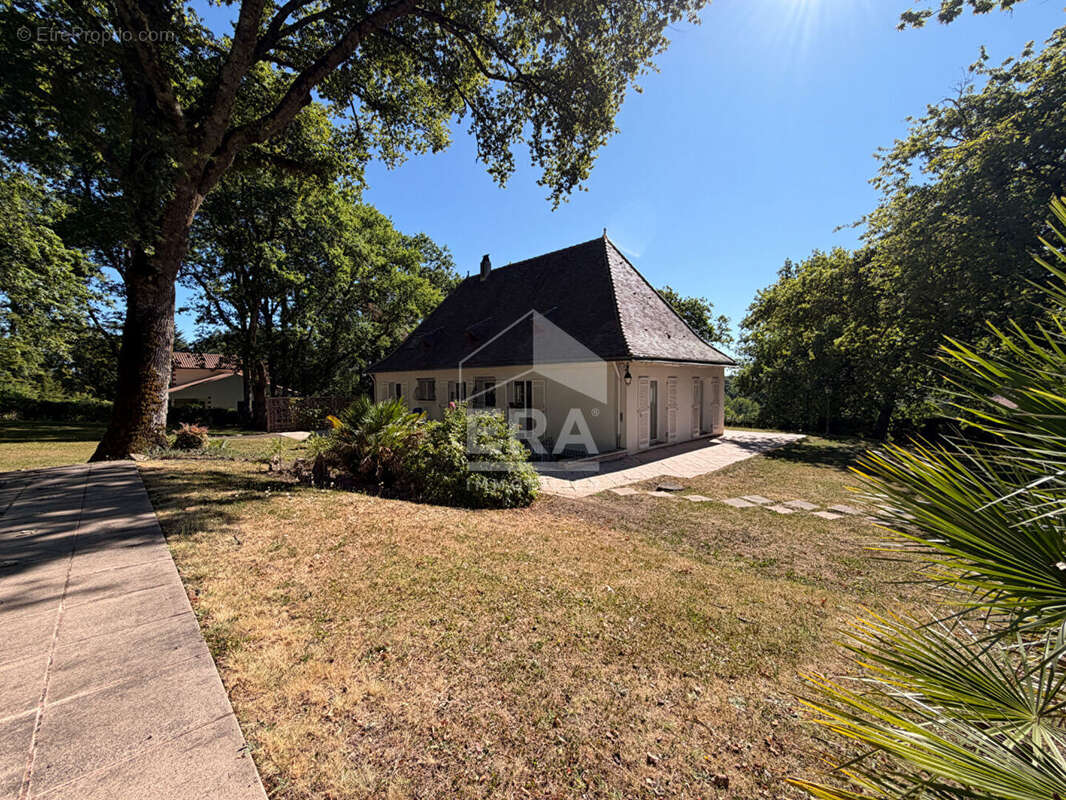 Maison 238m² à sanilhac - photo 15