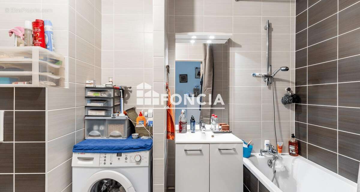 Appartement à SCY-CHAZELLES