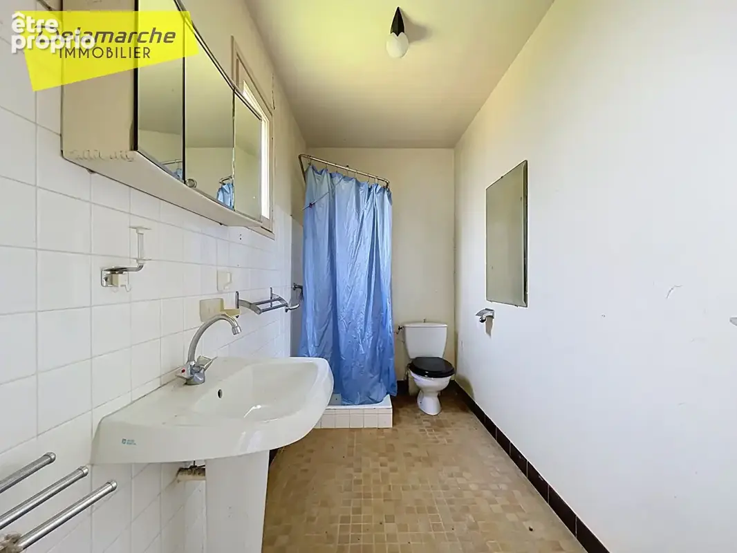 Maison - 3 chambres  - Sous-sol complet - Jardin - A rénover - DUCEY-LES-CHERIS (50220) - photo 10