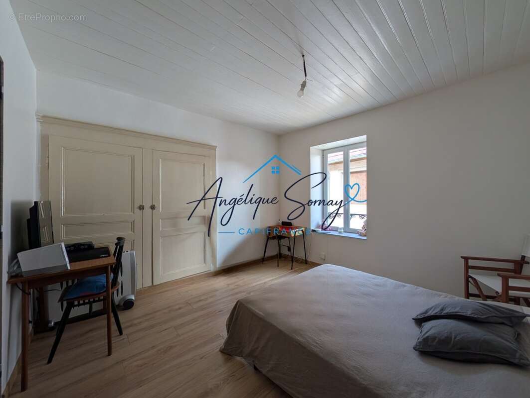Chille – maison de village mitoyenne de 160 m² avec garage, stationnement - photo 14