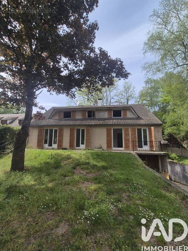 Photo 1 - Maison à MONTCOURT-FROMONVILLE