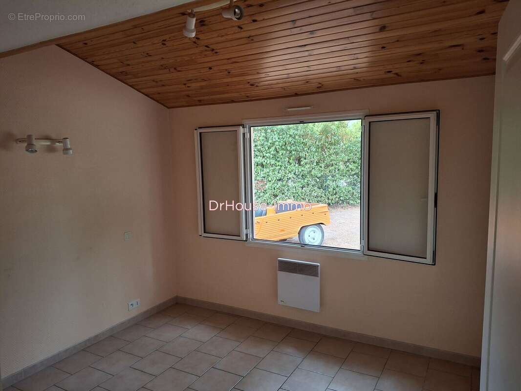 Maison 62 m² à Fiac  - photo 17