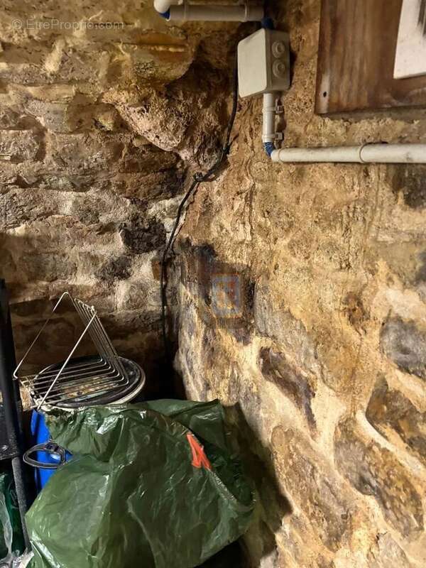 Commerce à PARIS-11E