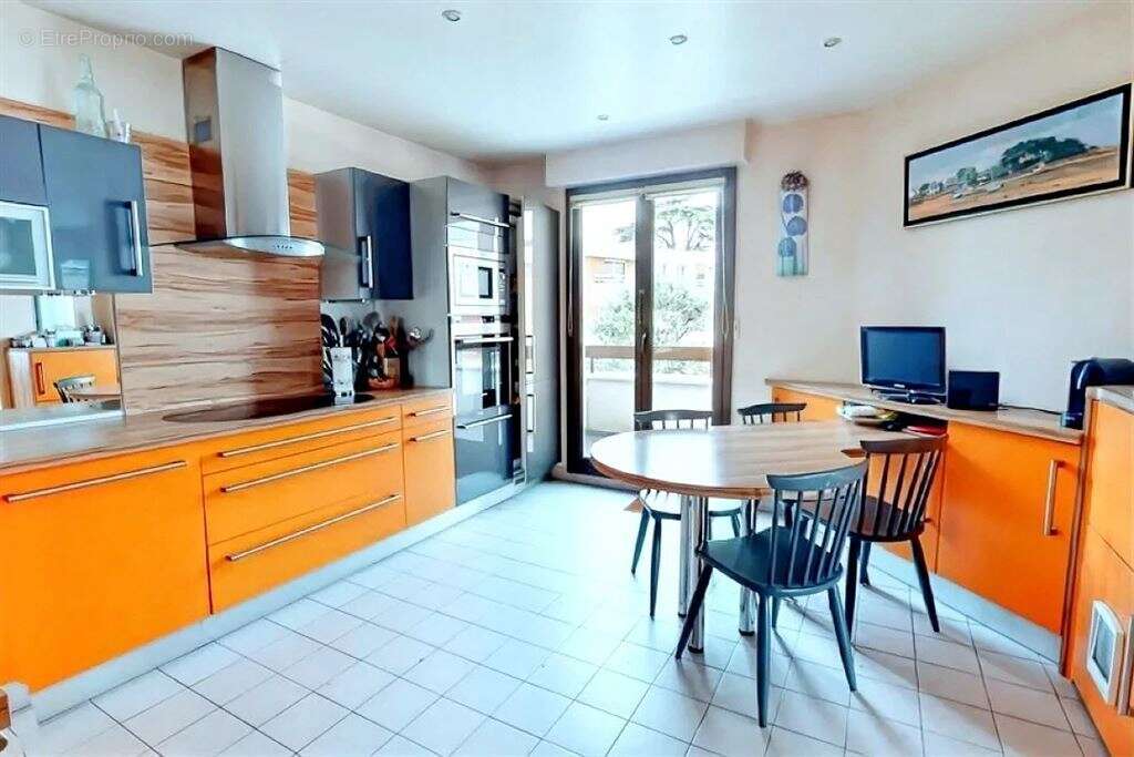 Appartement à CHATILLON