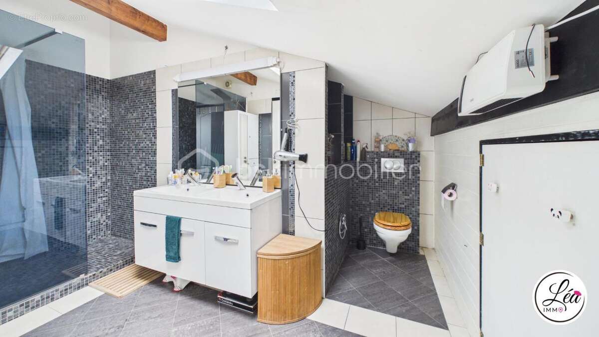 Appartement à SAINT-JEOIRE