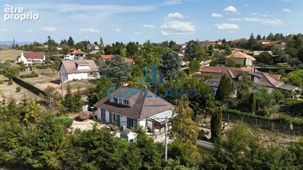 Villa semi-enterrée avec joli terrain arboré - photo 5