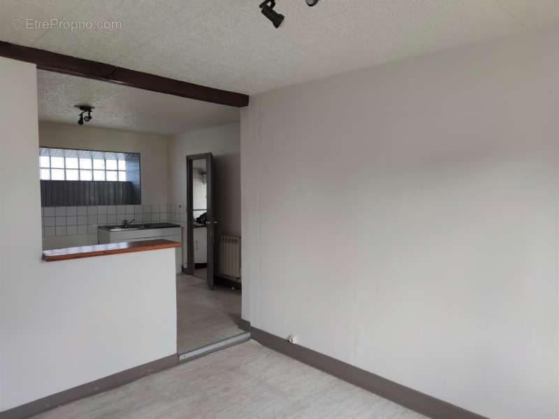 Maison de ville à fort potentiel - photo 2