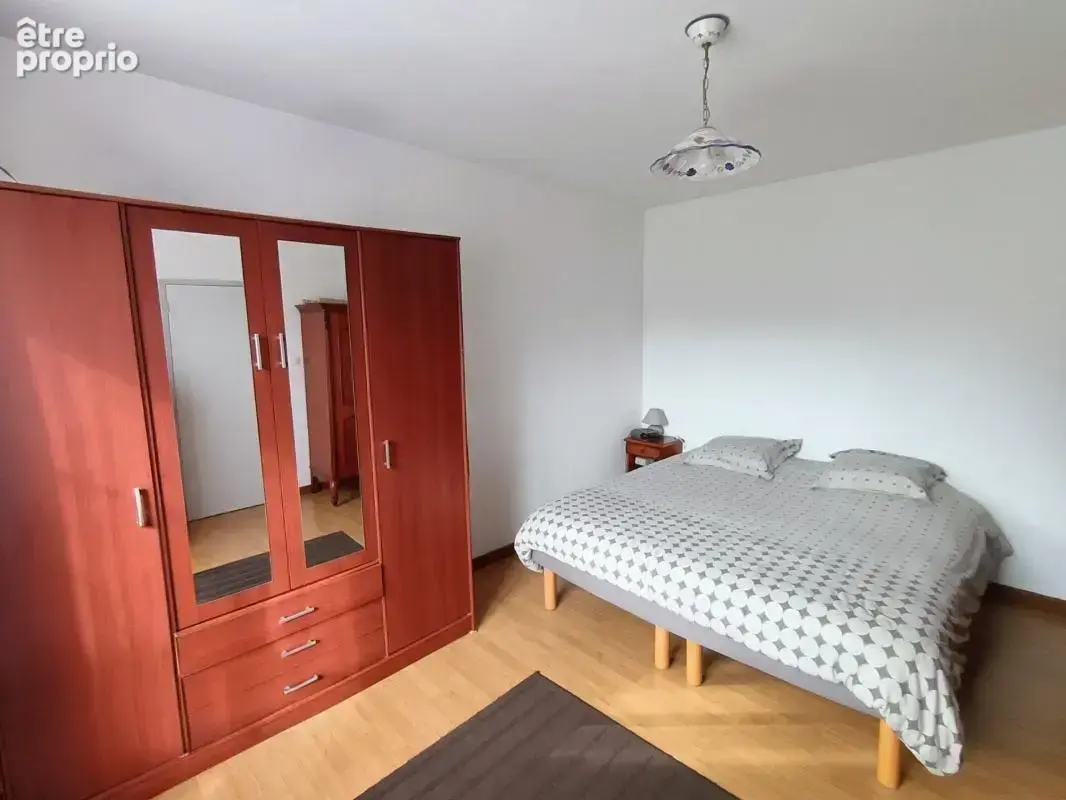Maison à vendre 8 pièces MONTLIEU LA GARDE (17) - photo 4
