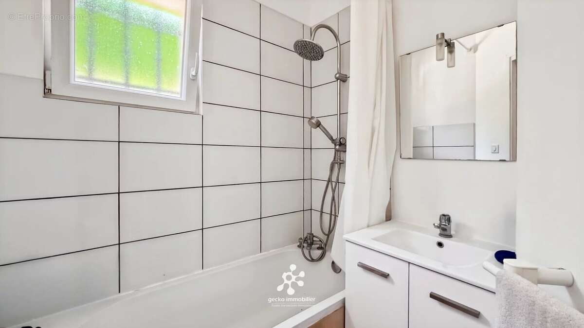 Maison à ROQUEFORT-LES-PINS