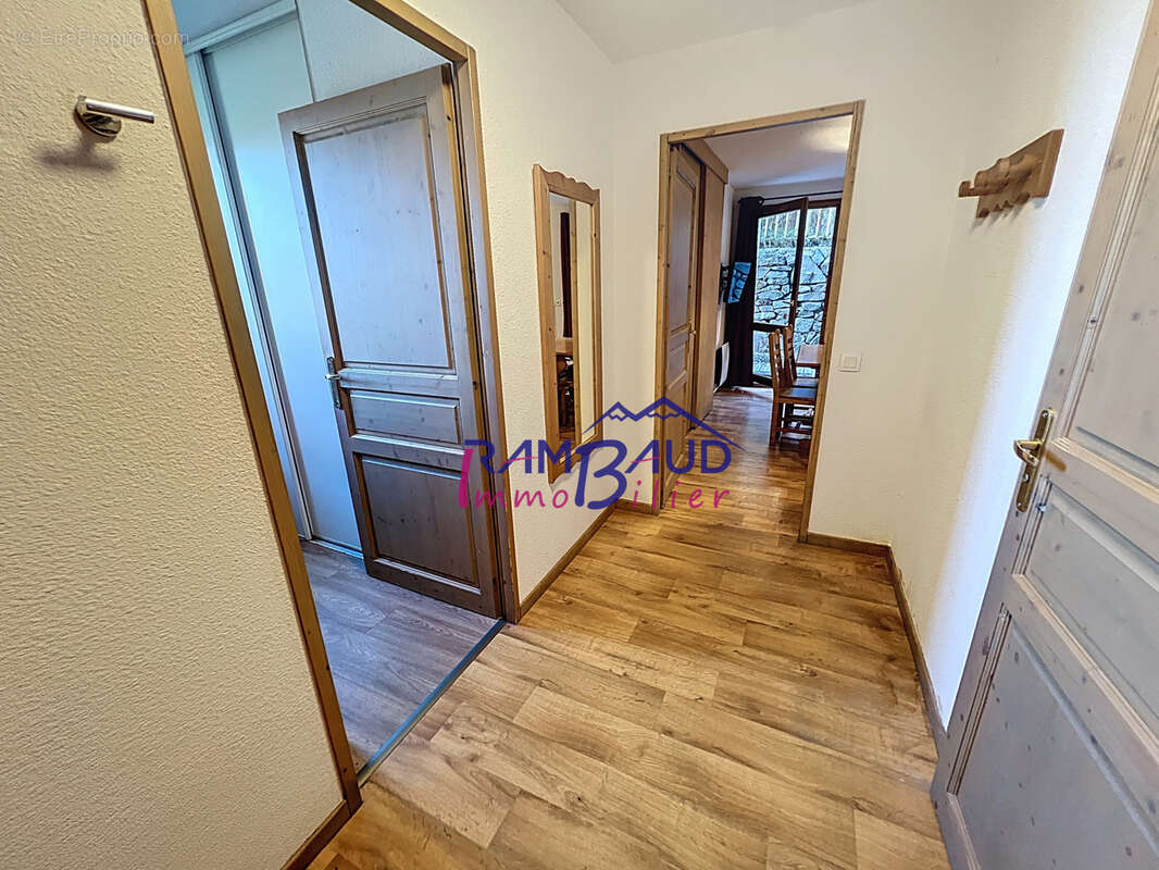 Appartement T2 bis avec balcon, accès pistes et piscine - photo 12