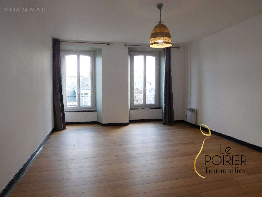 Appartement à LAMBALLE