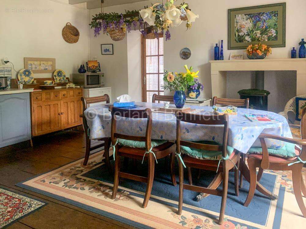 Maison à SAUZE-VAUSSAIS