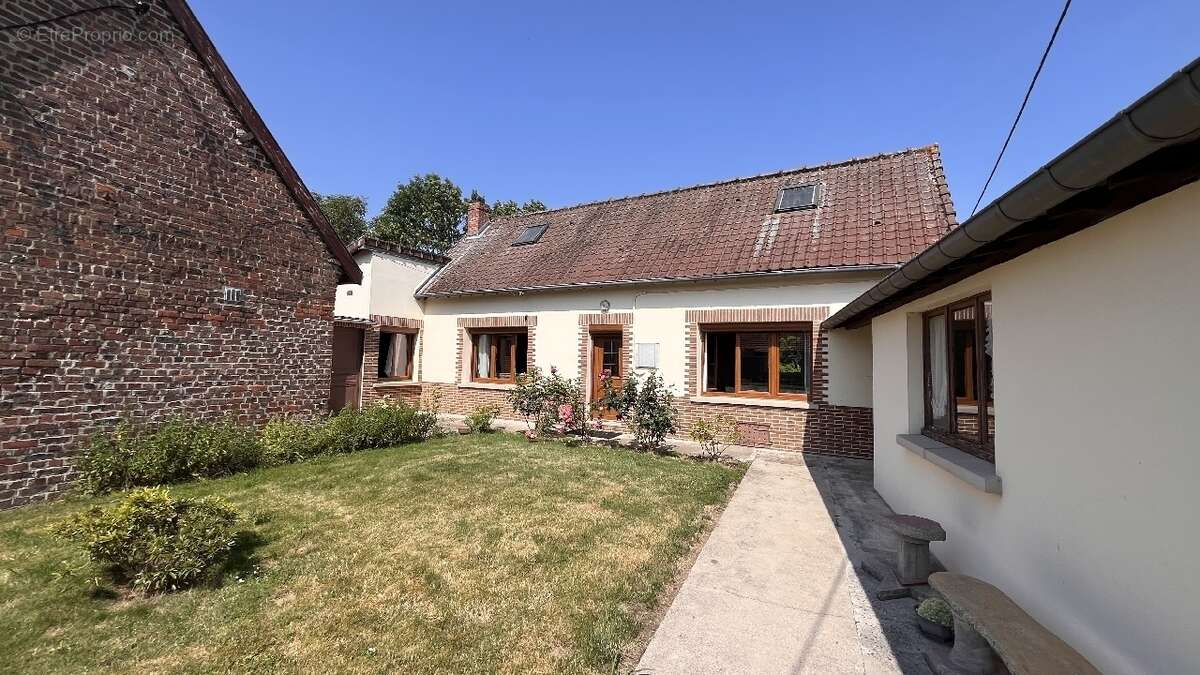 Maison à ROCQUIGNY