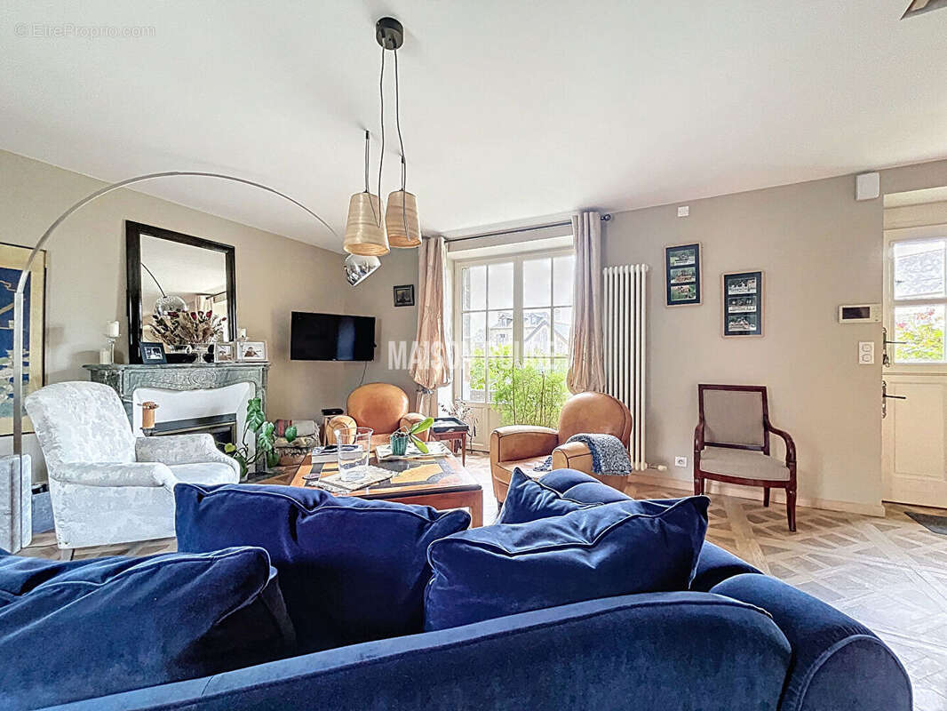 Maison à DOL-DE-BRETAGNE