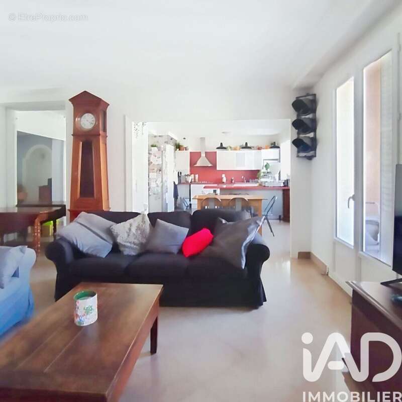 Photo 5 - Appartement à VILLEURBANNE