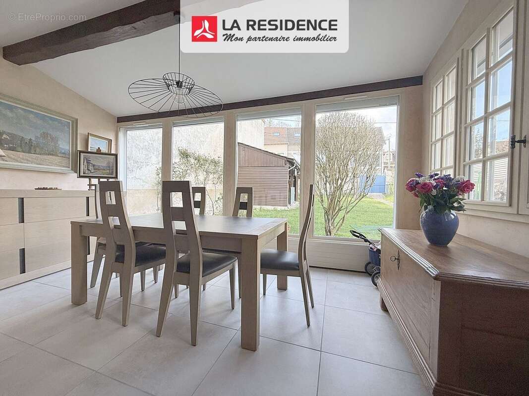 Maison à BENNECOURT