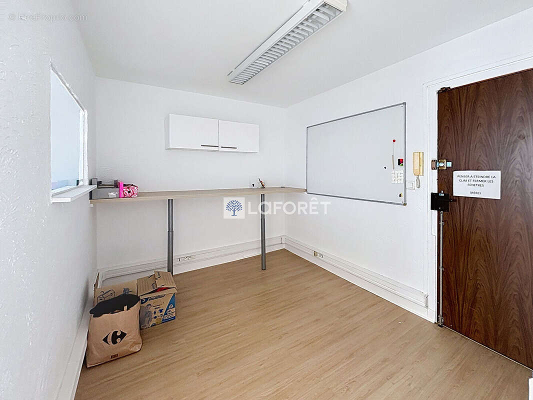 Bureaux Cagnes Sur Mer 38.58 m2 - photo 6
