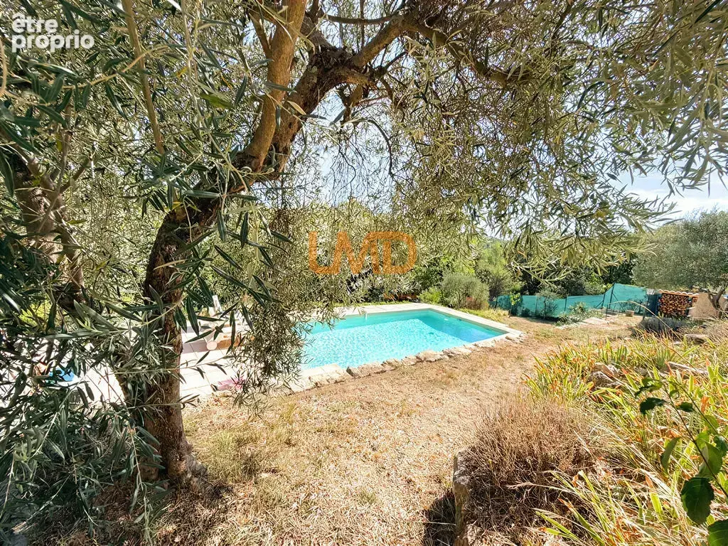 Flayosc – Maison de plain-pied avec piscine, vue dégagée - photo 22