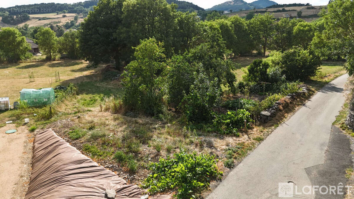 Terrain constructible Rosieres 2257 m2 - photo 6
