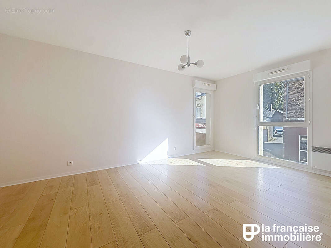 Appartement à JANZE