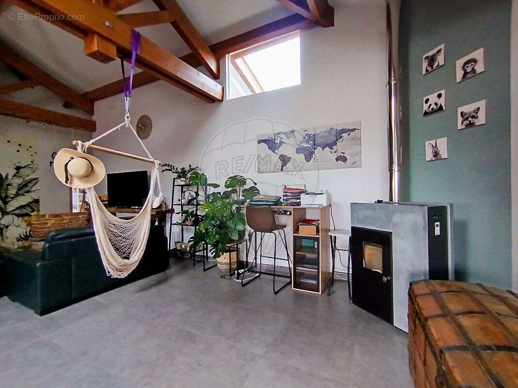 Appartement à LACENAS