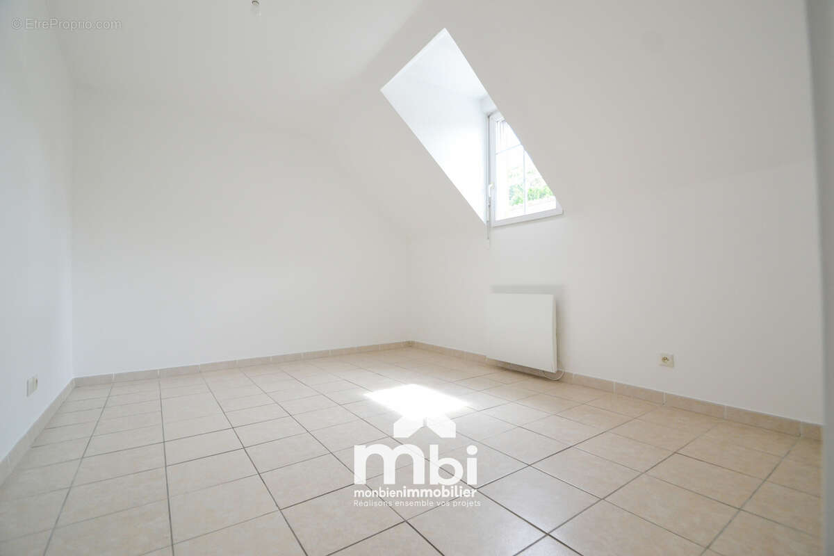 Maison à MORTEFONTAINE