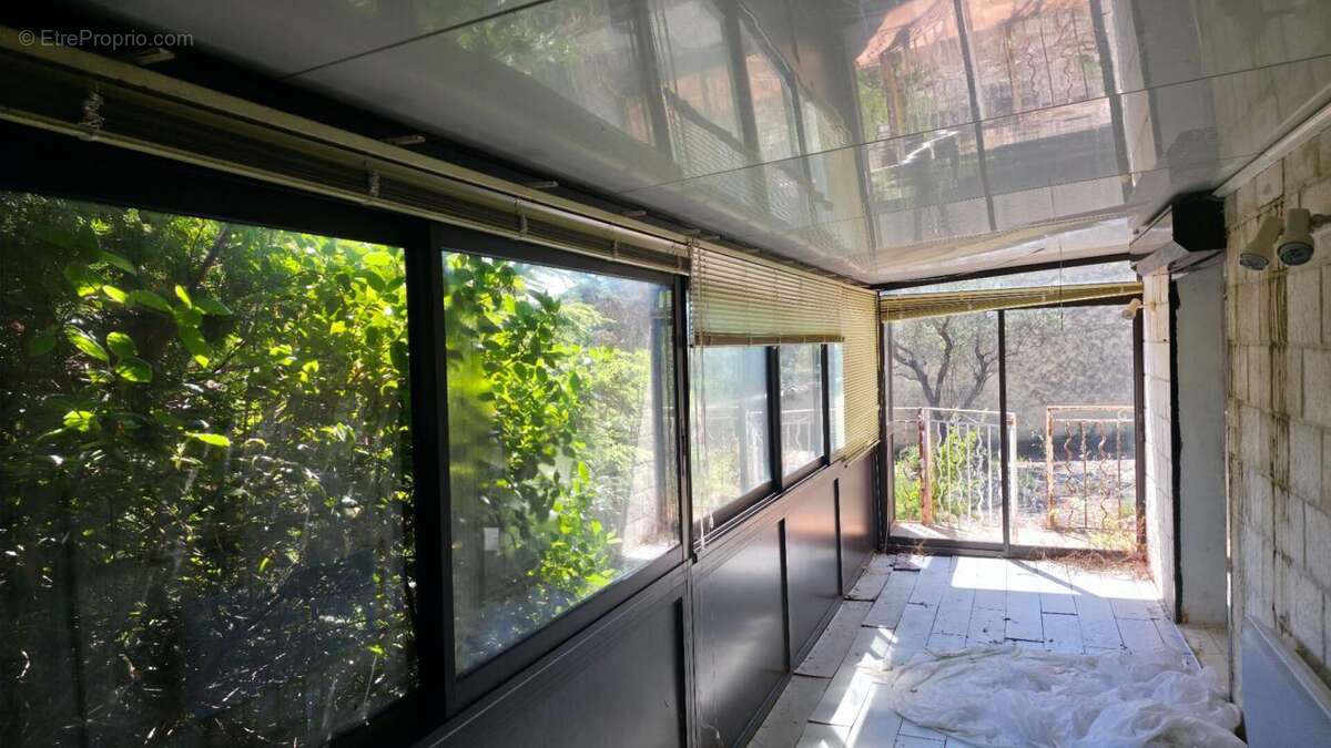 30400 villeneuve les avignon, villa de 163 m² avec 5 chambres sur 743 m² se terrain clos - photo 15