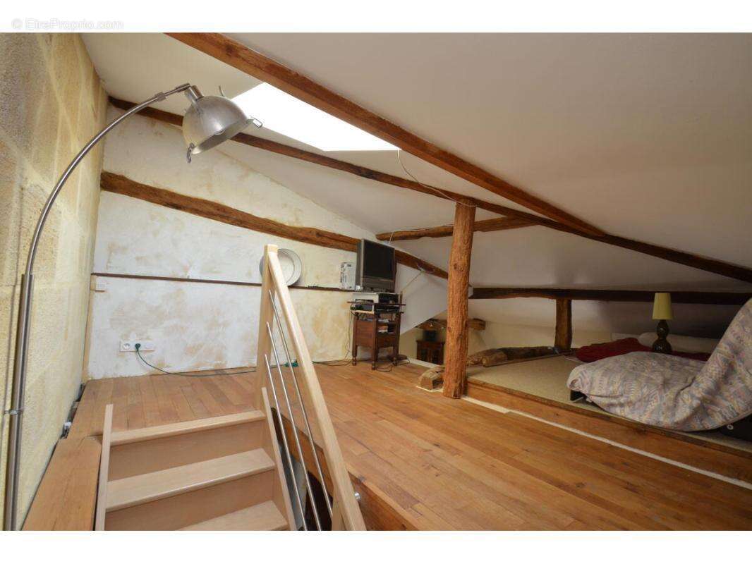 Maison 97 m² à Saint-Antoine-Sur-L'isle  - photo 18