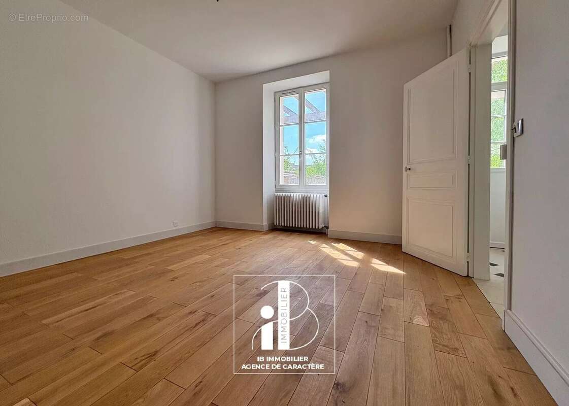 Maison à BOURRON-MARLOTTE