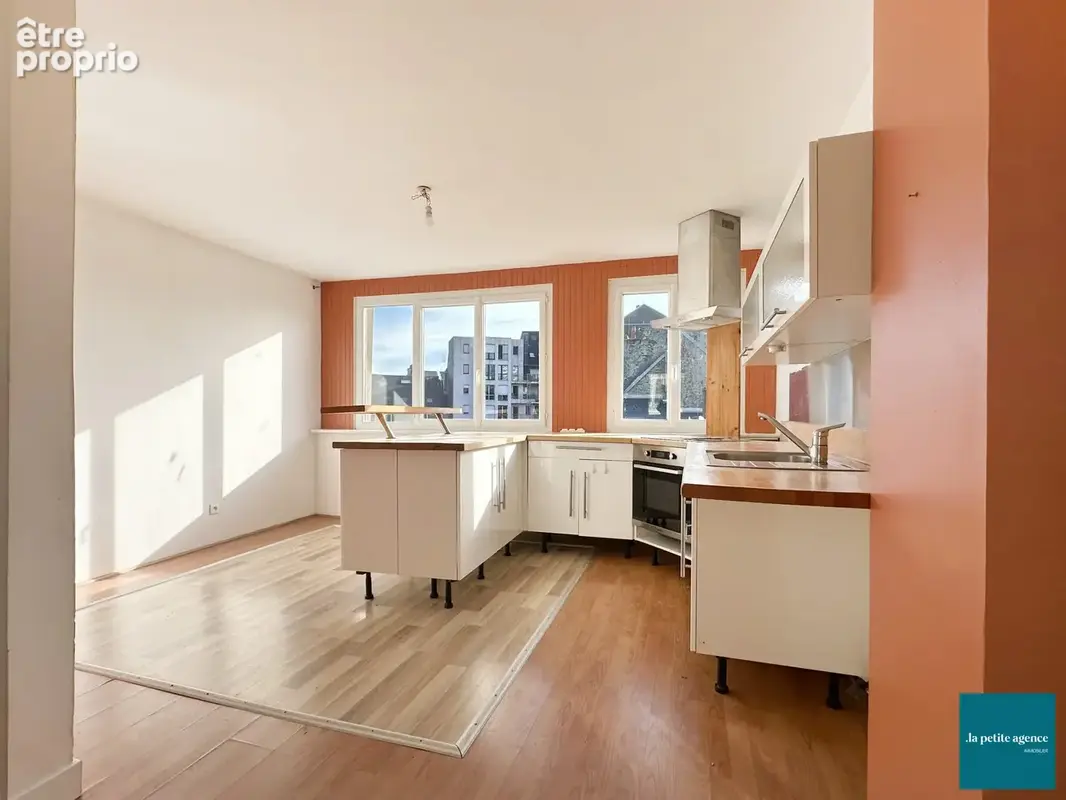 Appartement 5 pièces 97 m² à vendre à Cherbourg-Octeville (50100) - photo 2