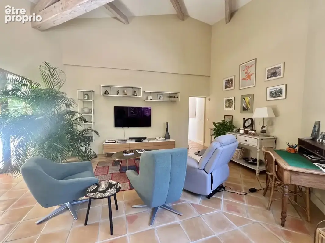 VIILLA de 290 m2 - Terrain 1 hectare à 6 suites, piscine, spa, à Aix-en-Provence 13100 - photo 17