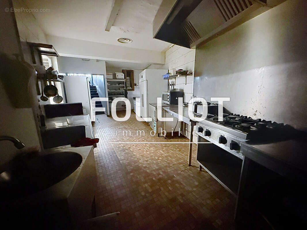 Local commercial Saint Lo - photo 5