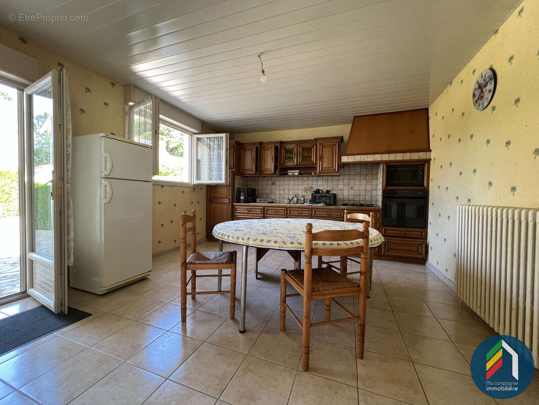 Maison à POUZAUGES